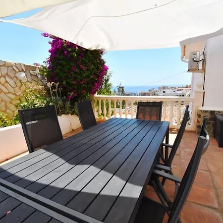 Villa Family Pool Sea Views & Walk To