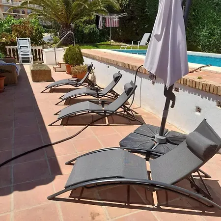 Family Pool Sea Views & Walk To Fuengirola