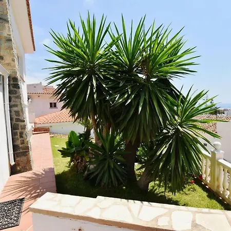Family Pool Sea Views & Walk To * Fuengirola